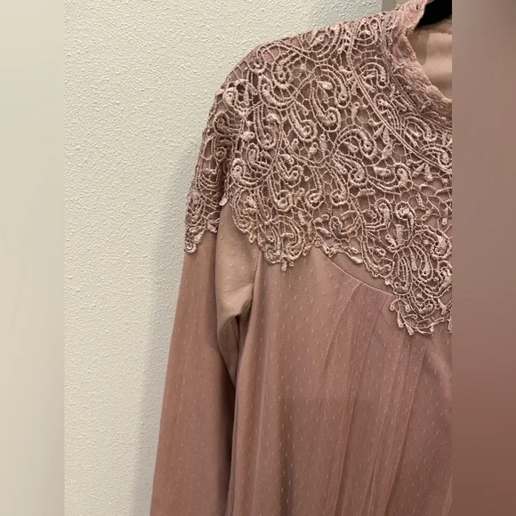 blush pink dress - Picture 2 of 3